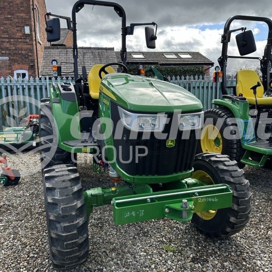 John Deere 4066M