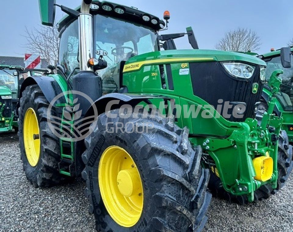 John Deere 6R 250