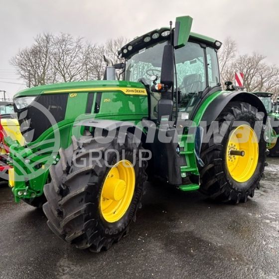 John Deere 6R 250