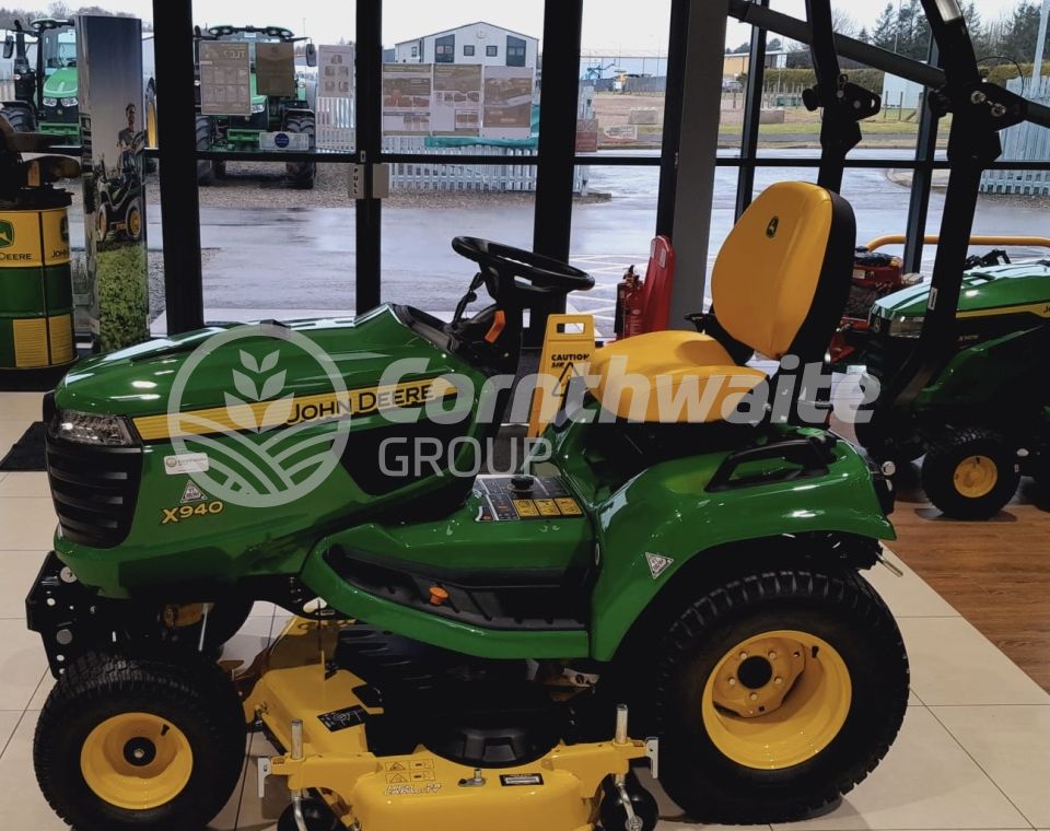 John Deere X940