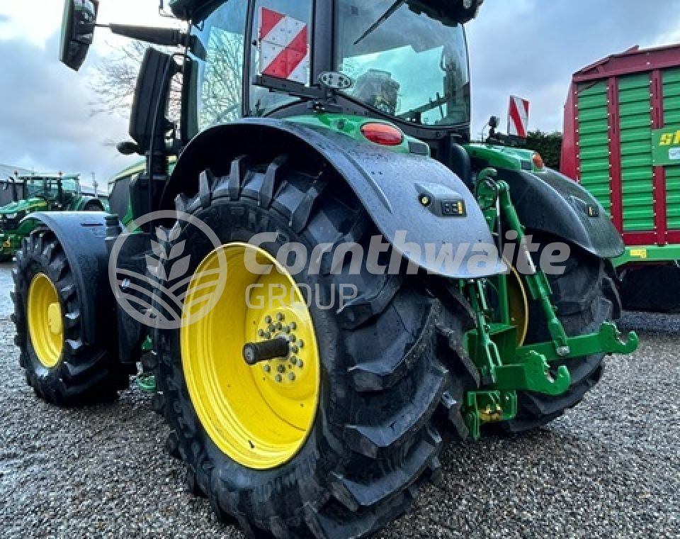 John Deere 6R 250