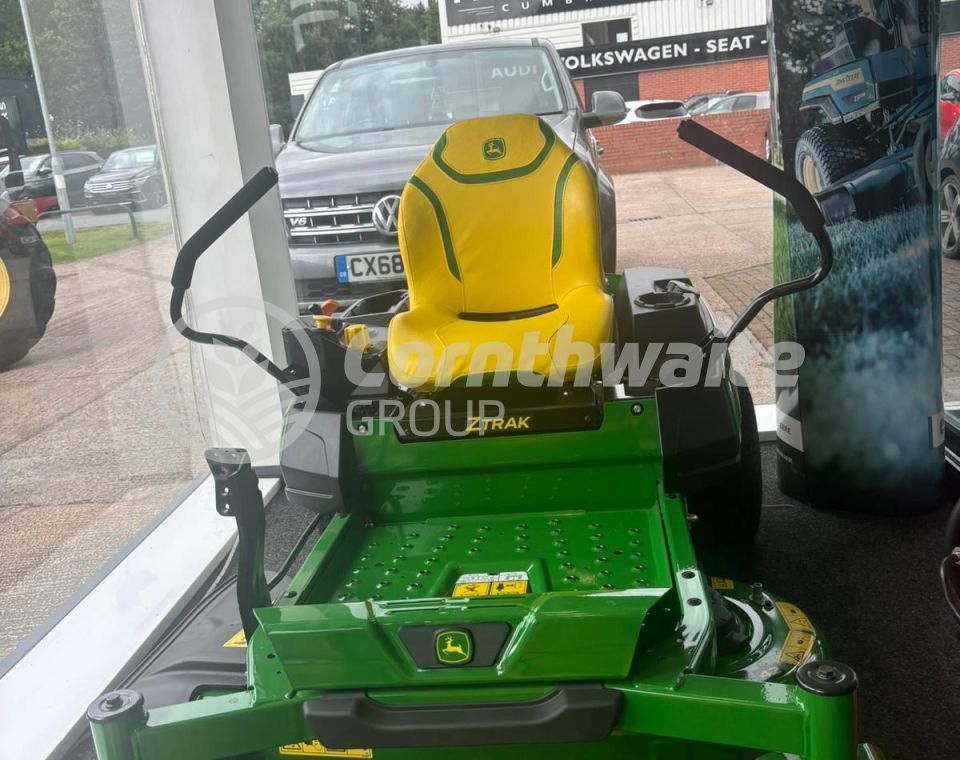 John Deere Z320M