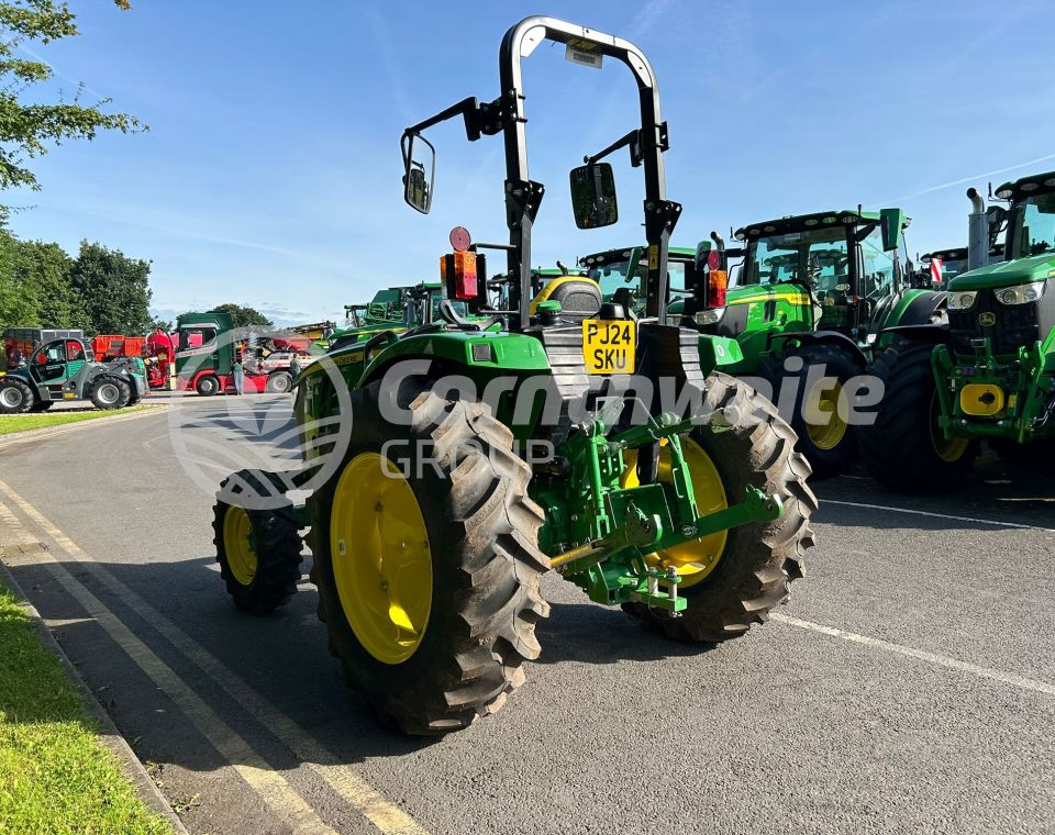 John Deere 4066M