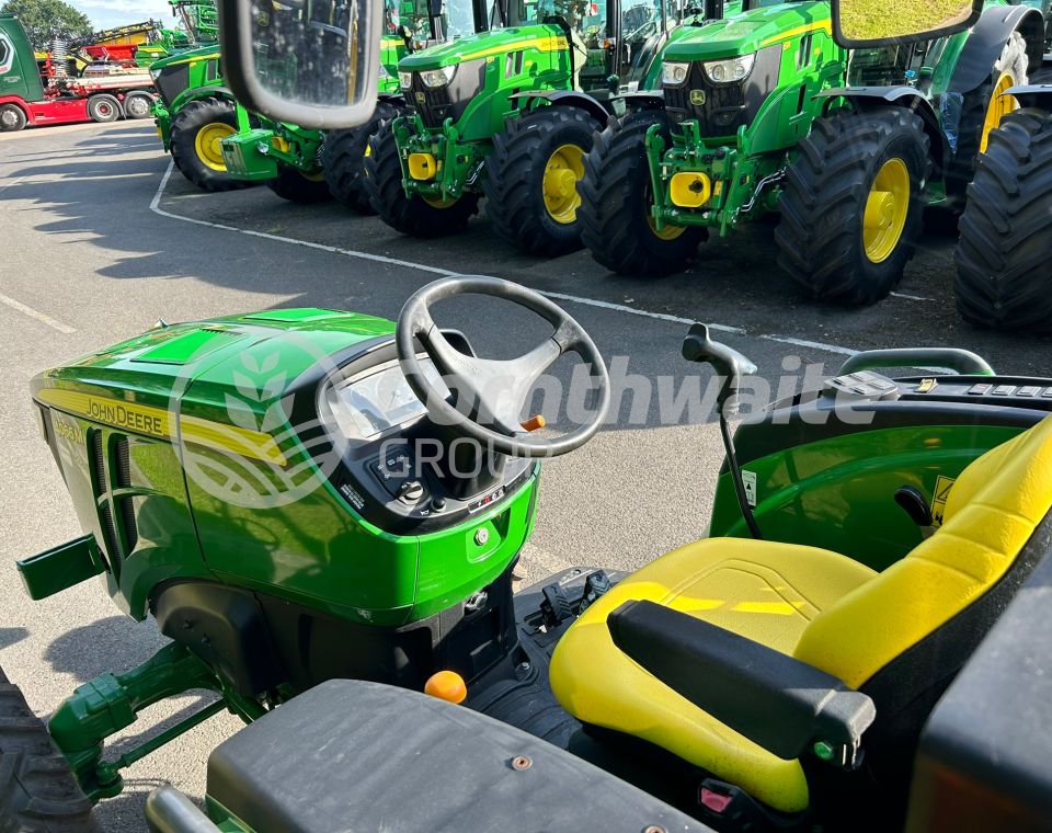 John Deere 4066M