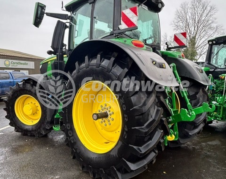 John Deere 6R 250