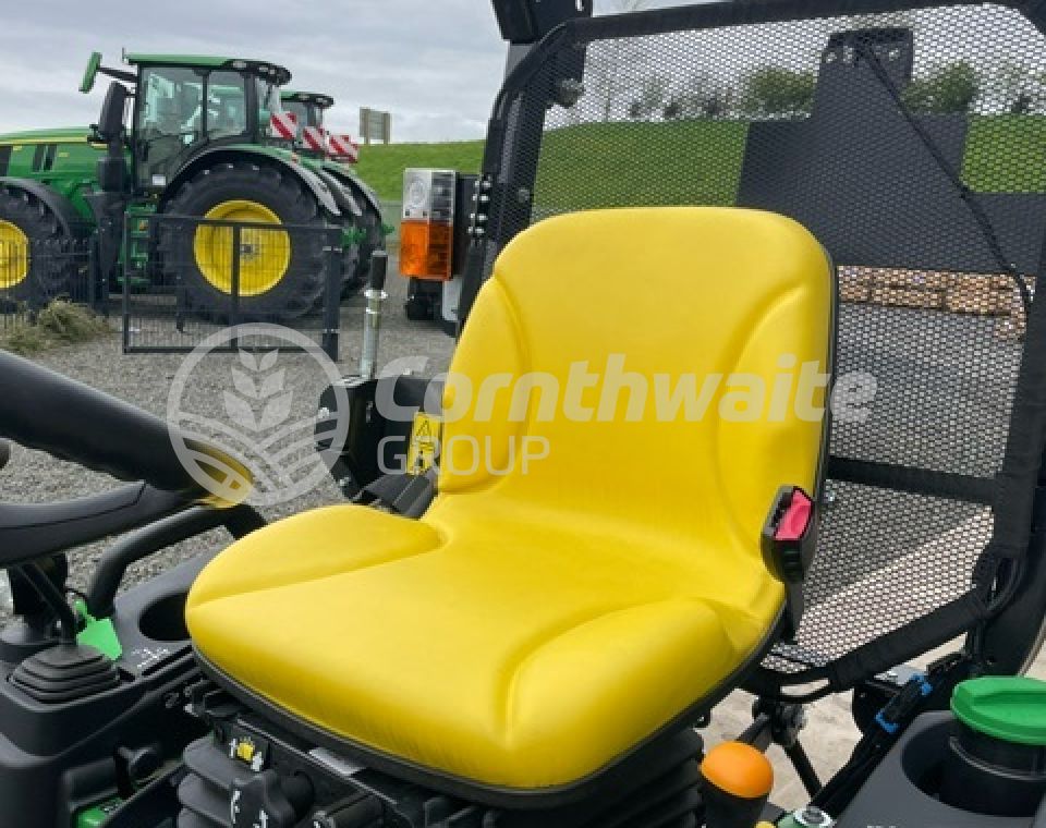 John Deere 1026R