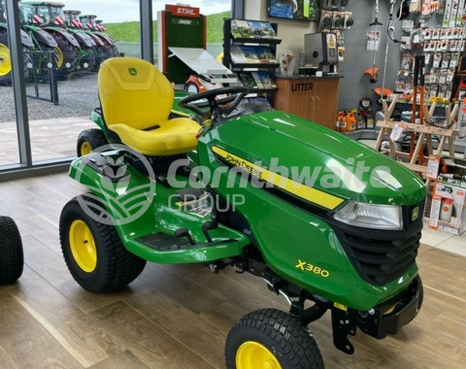 John Deere X380 