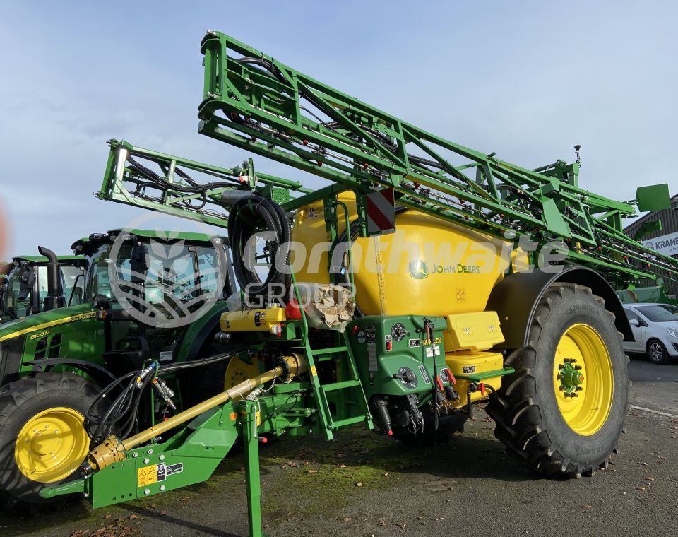 John Deere M740i