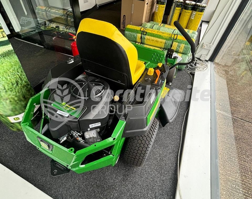 John Deere Z320M