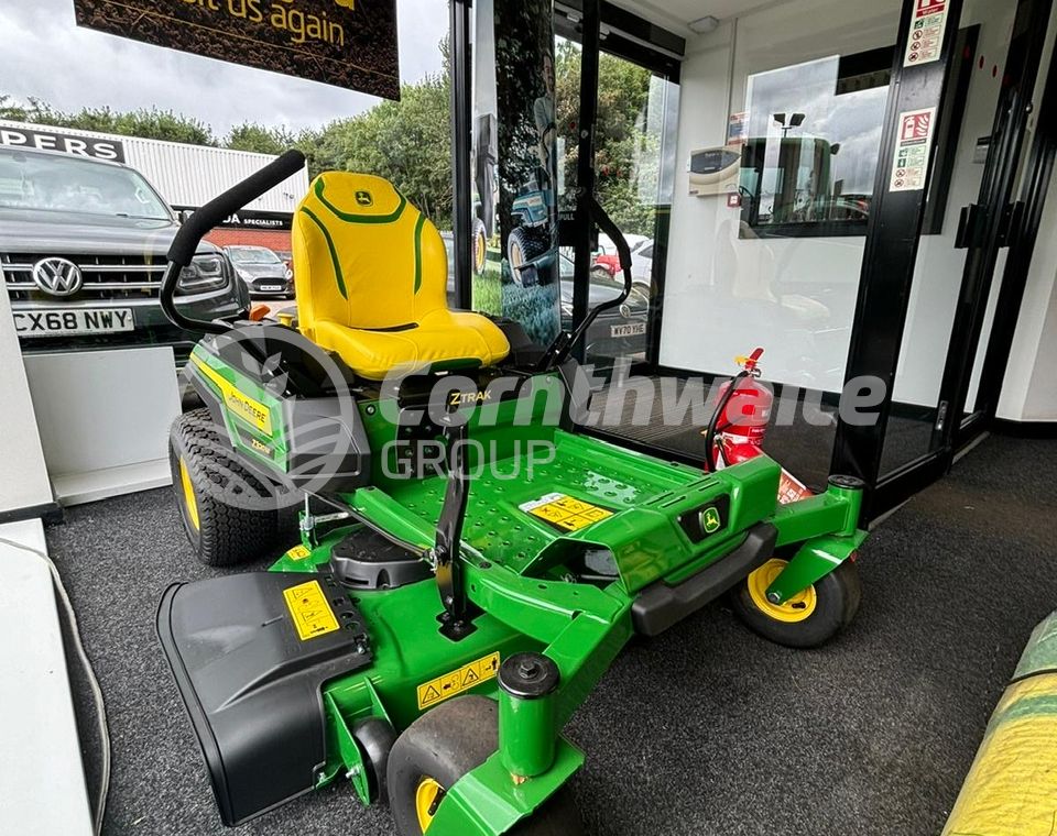 John Deere Z320M