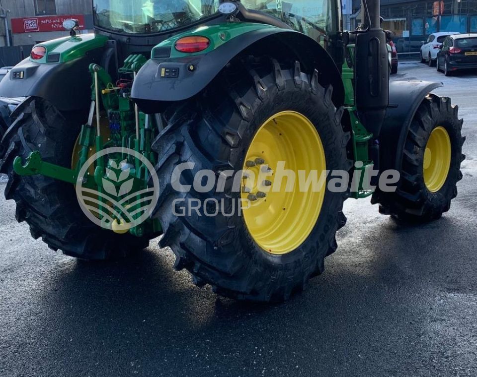 John Deere 6R 130