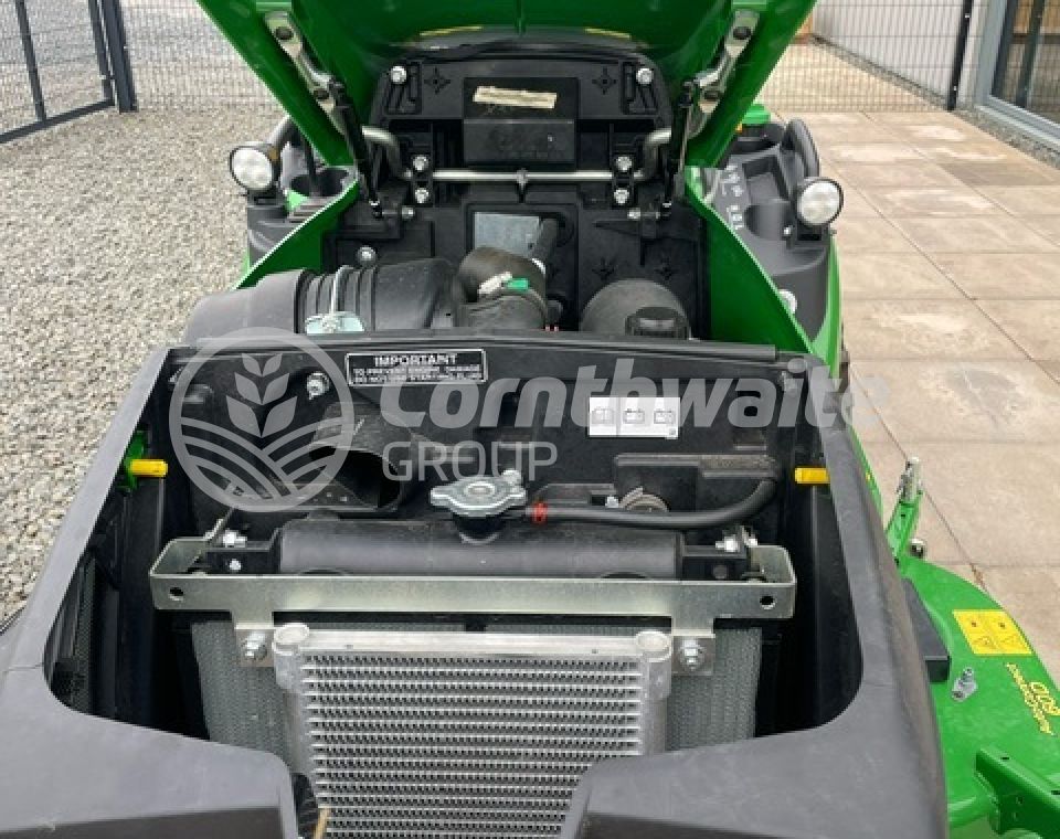 John Deere 1026R