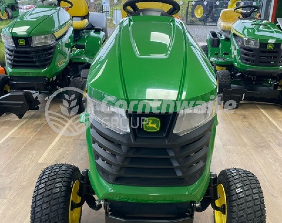 John Deere X380 