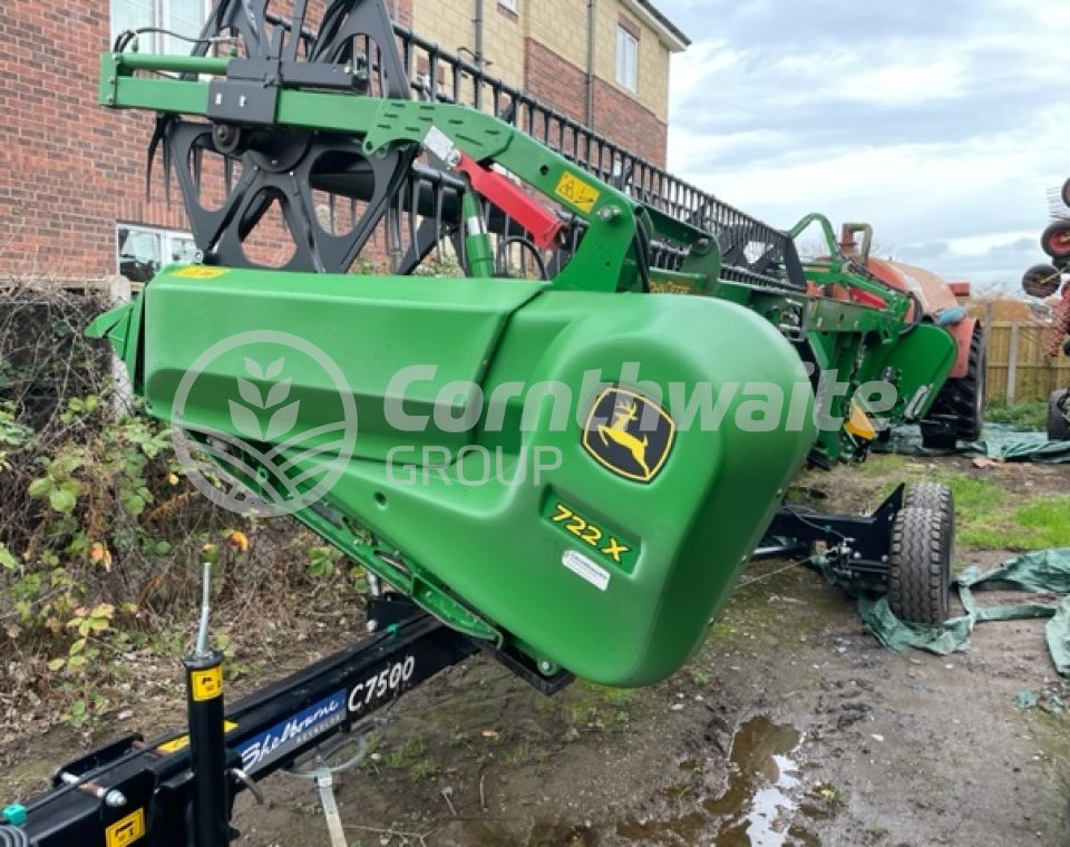 John Deere T560i