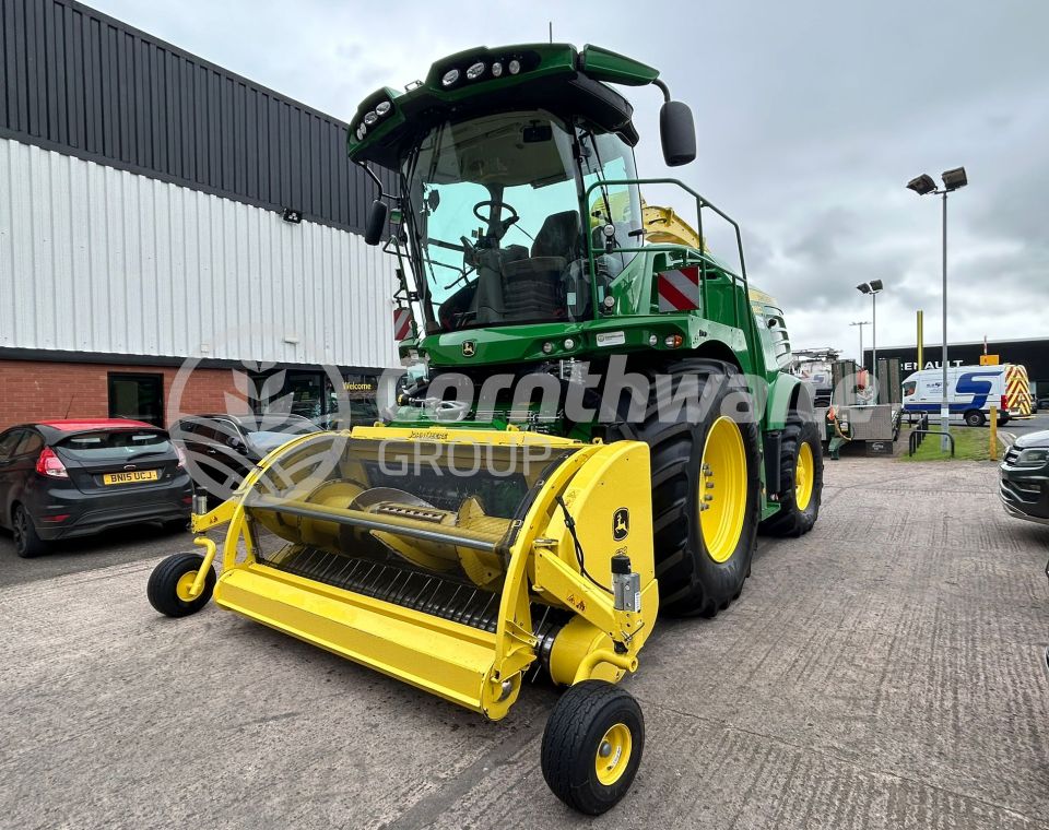 John Deere 8600i