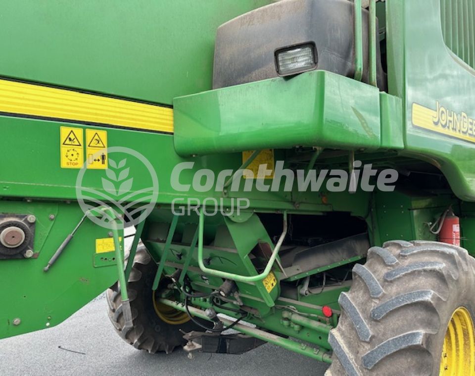 John Deere 9560 WTS Combine Harvester