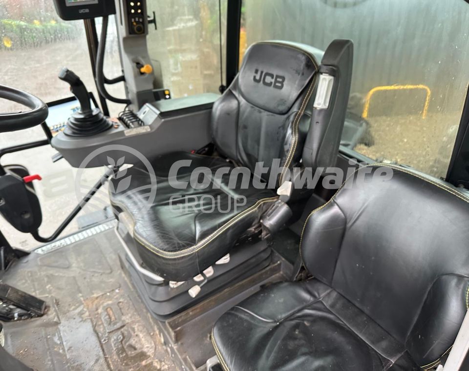 JCB Fastrac 4220