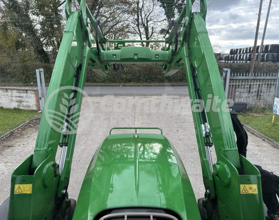 John Deere 6R 150