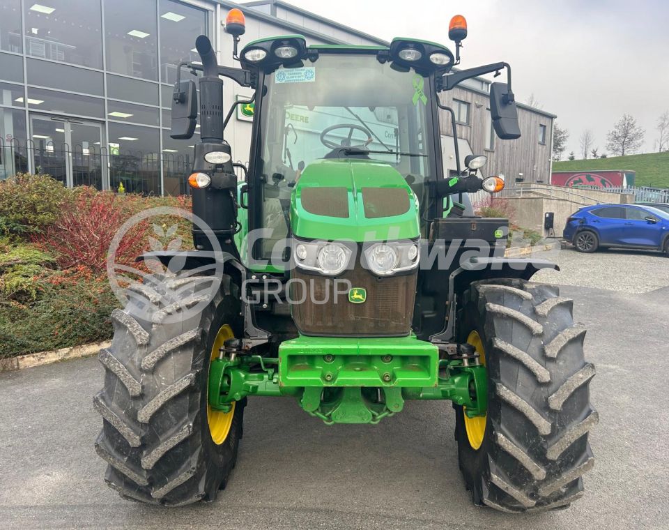 John Deere 6120M