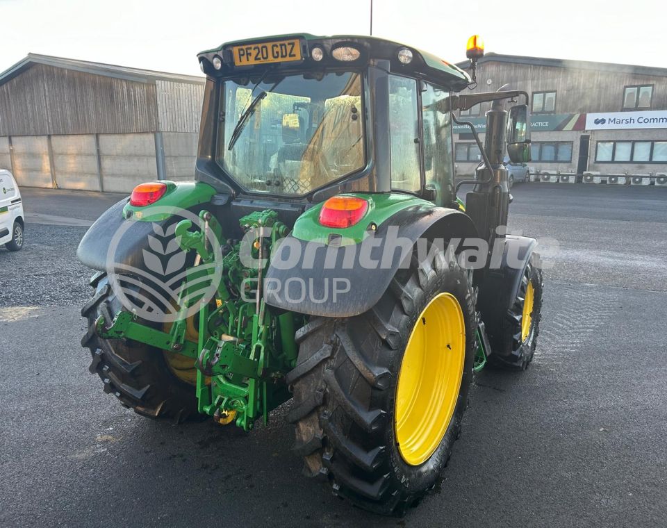 John Deere 6110M