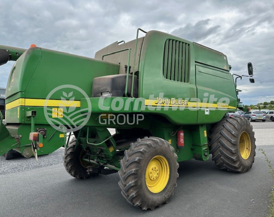 John Deere 9560 WTS Combine Harvester