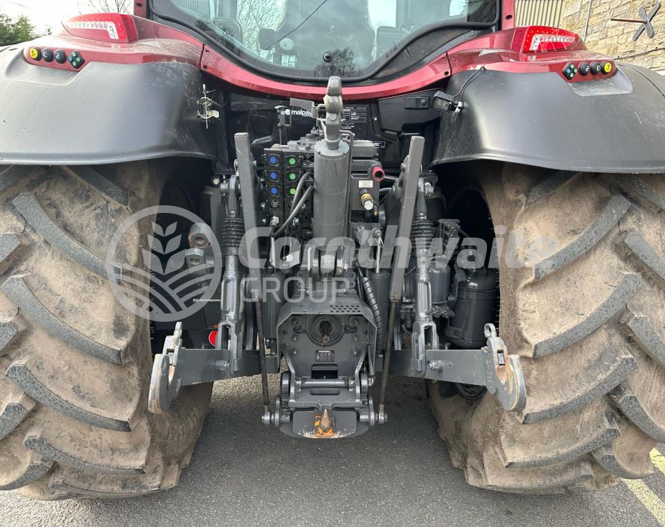 Valtra N155