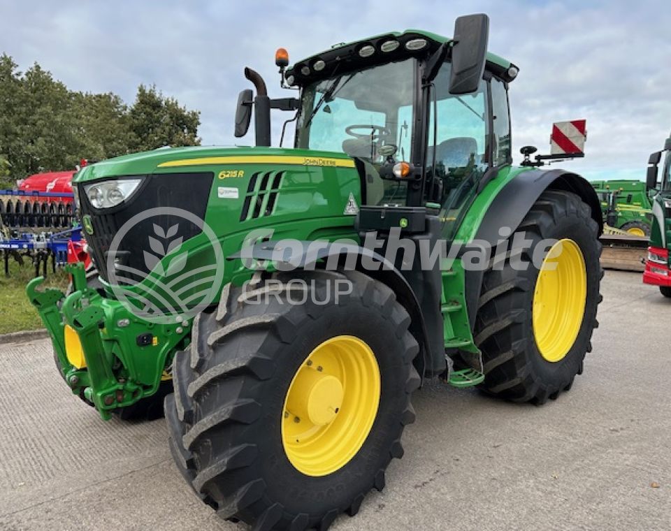 John Deere 6215R