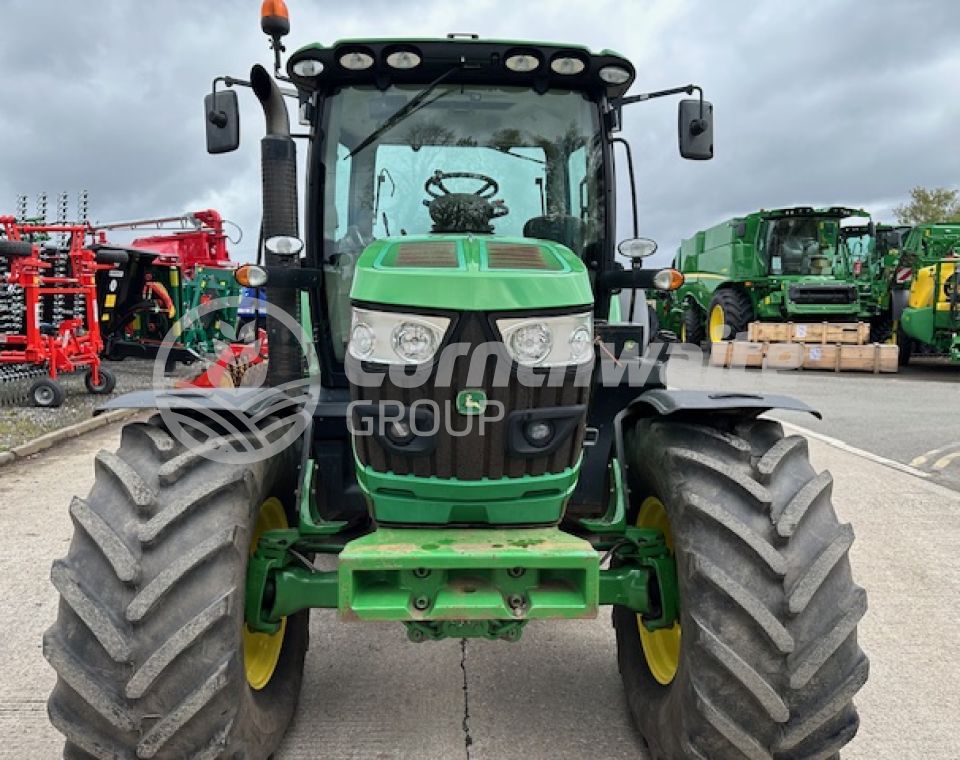 John Deere 6125R