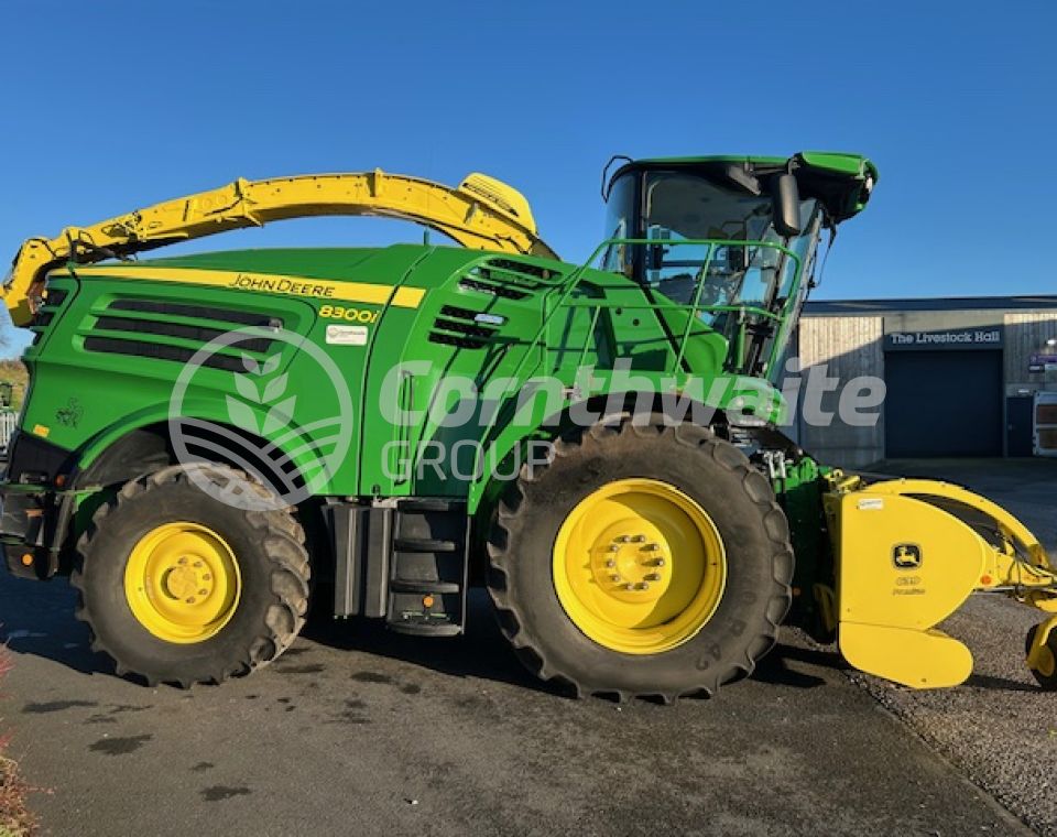 John Deere 8300i Forager