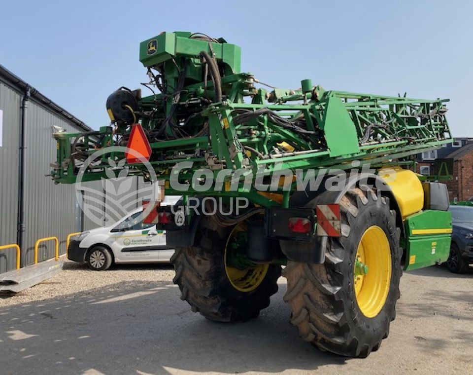 John Deere R952i