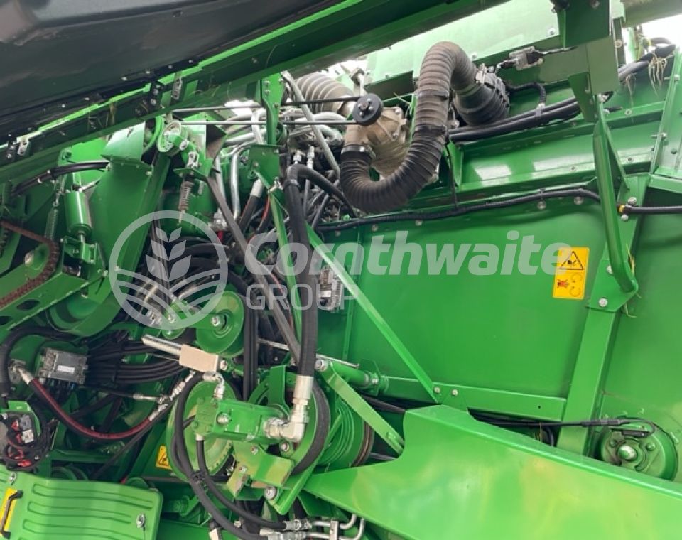 John Deere T560i