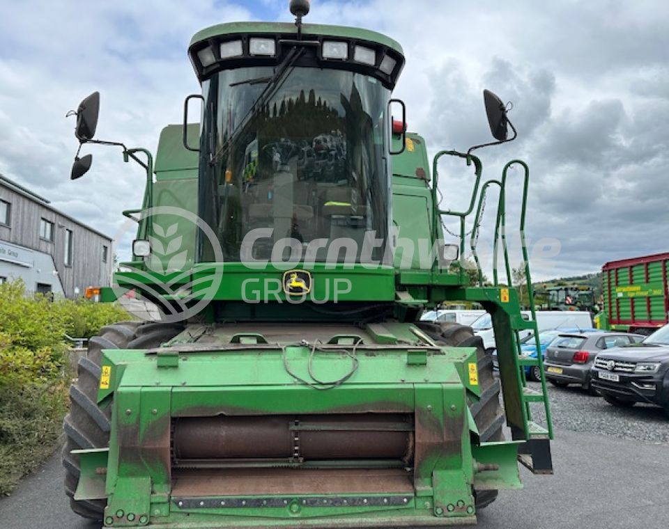 John Deere 9560 WTS Combine Harvester