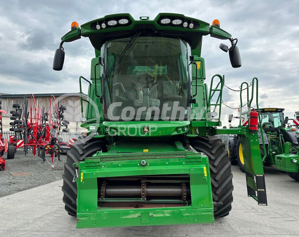 John Deere T560i