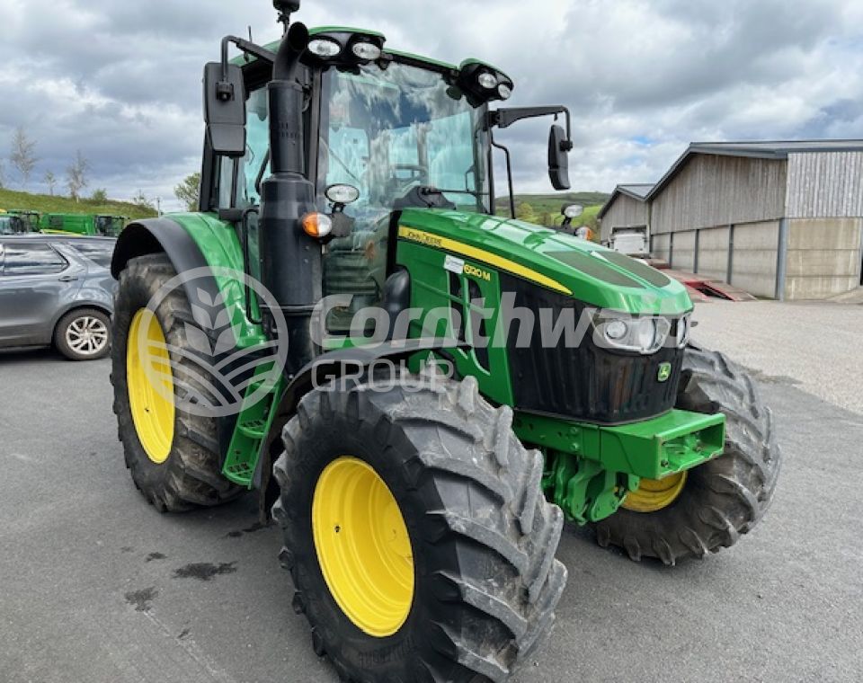 John Deere 6120M