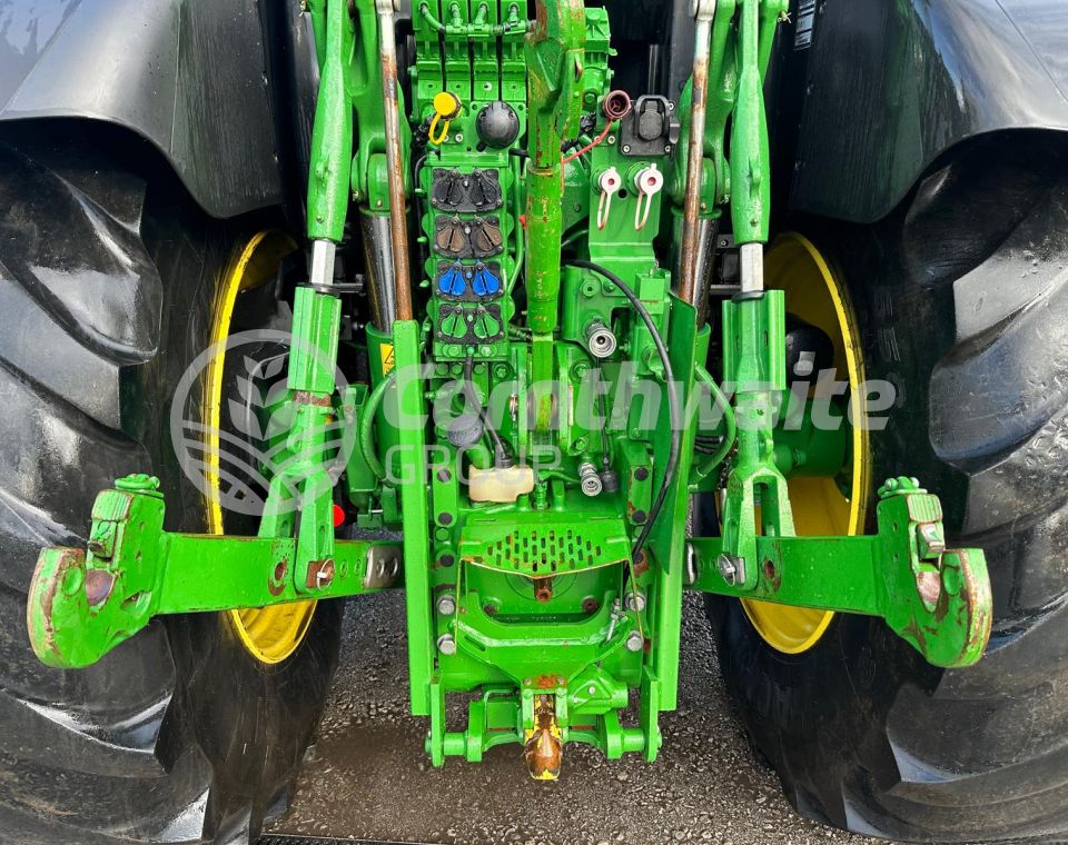 John Deere 6155R