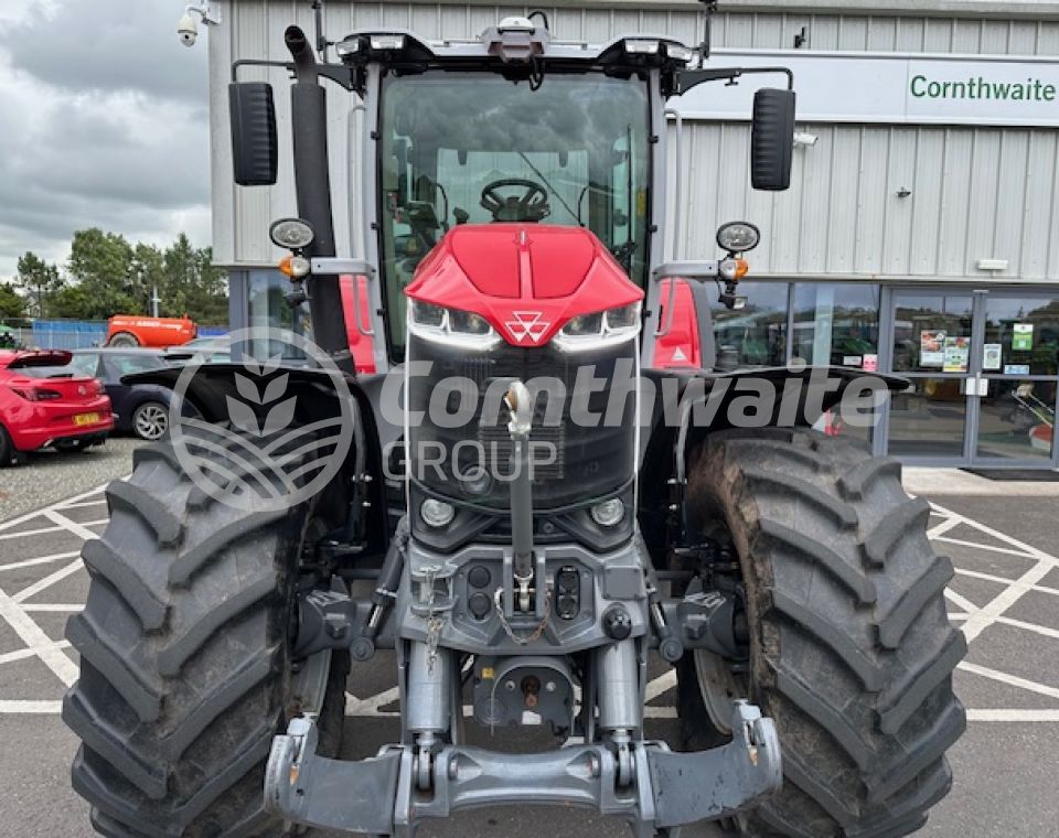 Massey Ferguson  8S.225