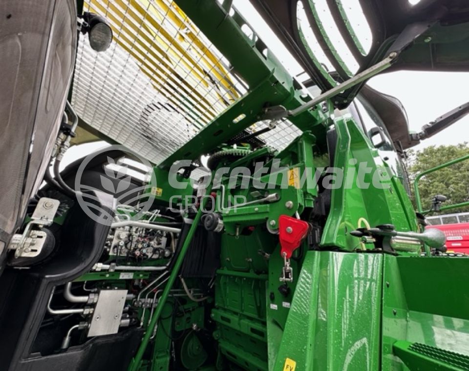 John Deere 8600i