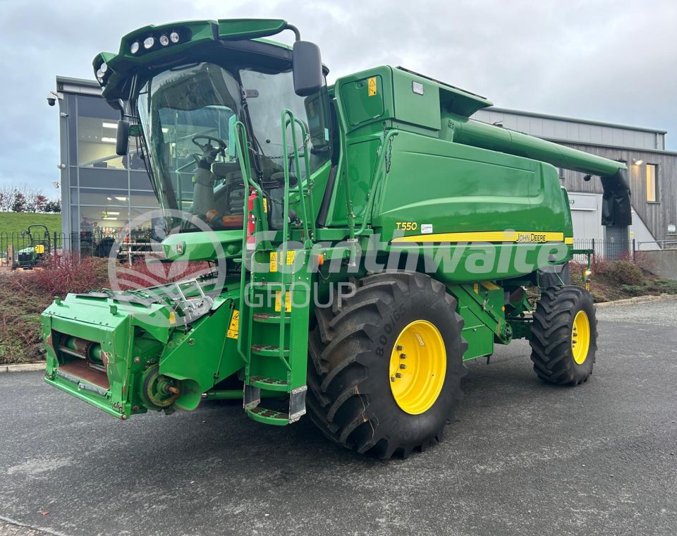 John Deere T550