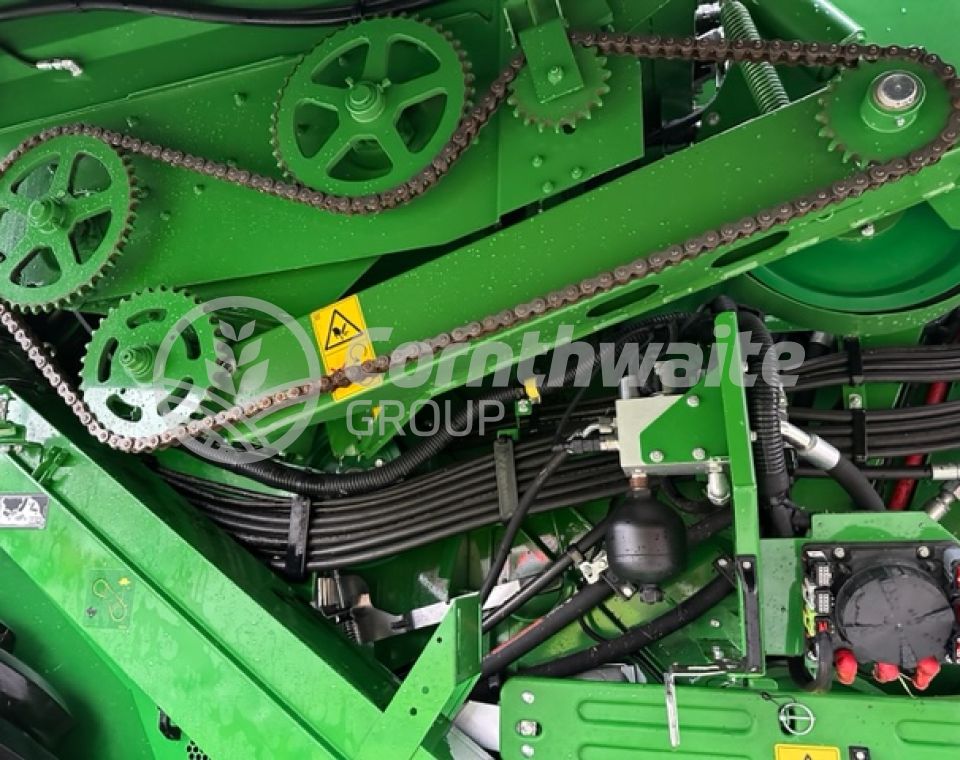 John Deere T560i Combine