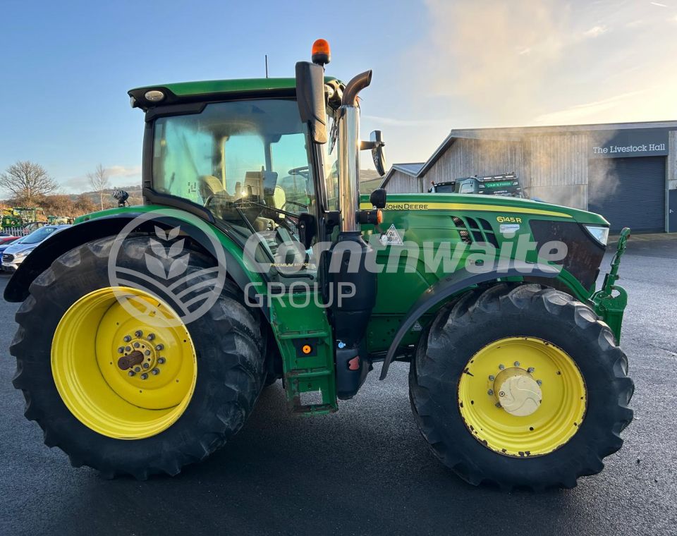 John Deere 6145R