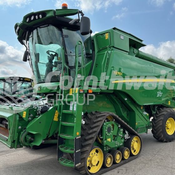 John Deere T670i