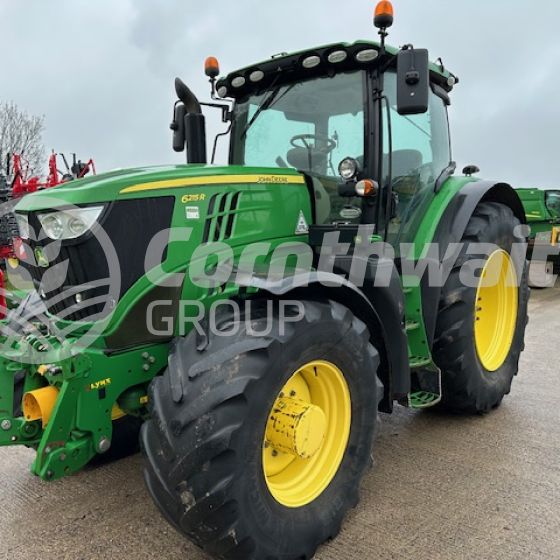 John Deere 6215R