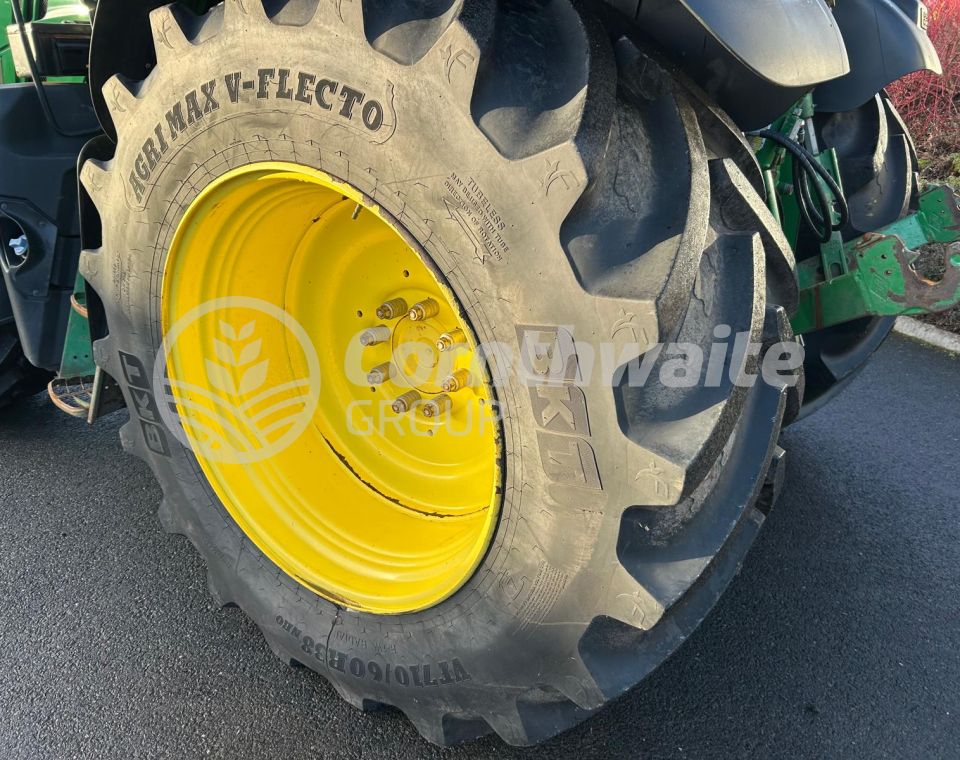 John Deere 6145R