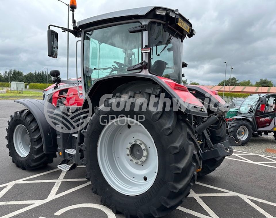 Massey Ferguson  8S.225