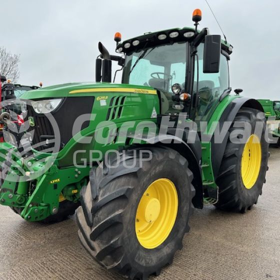 John Deere 6215R