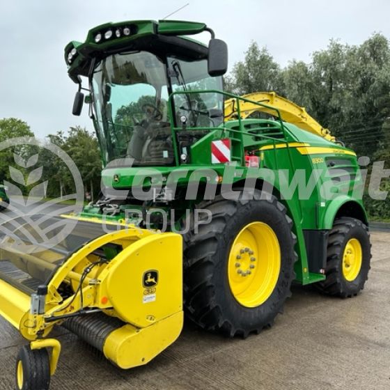 John Deere 8300