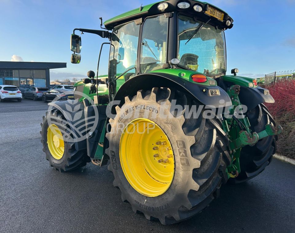 John Deere 6145R