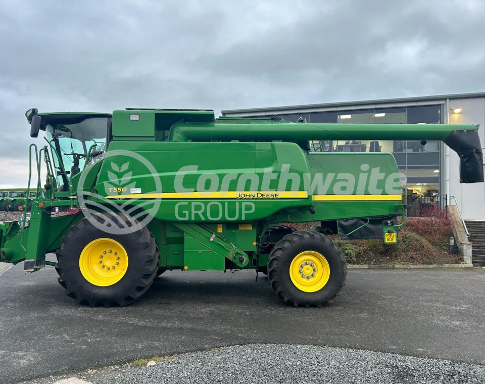 John Deere T550