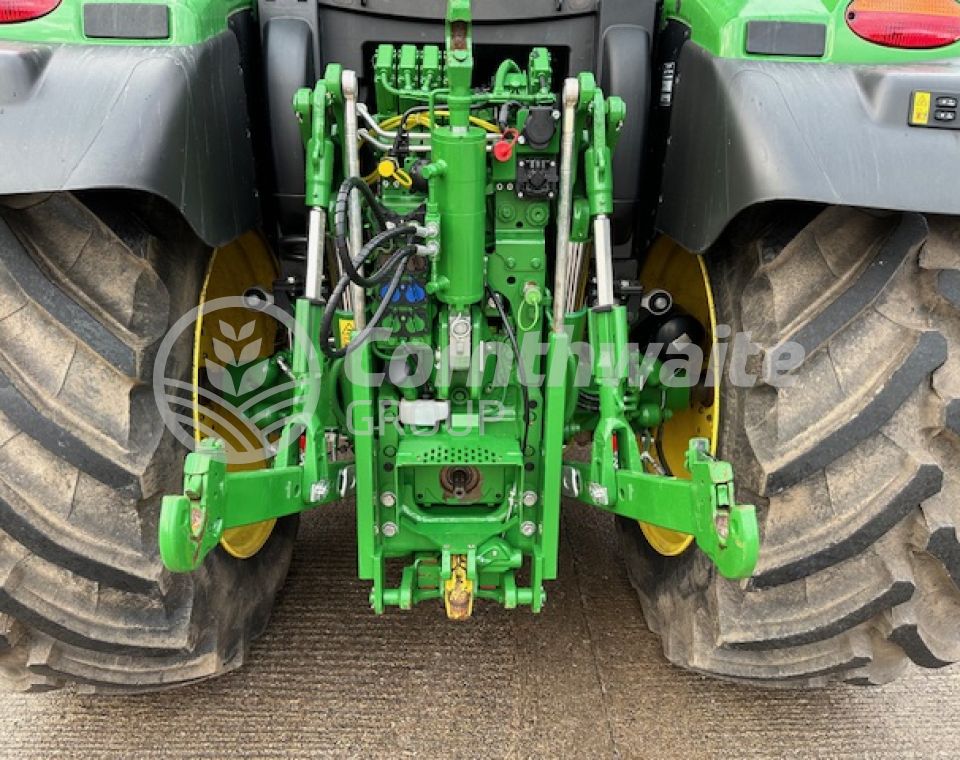 John Deere 6R 150