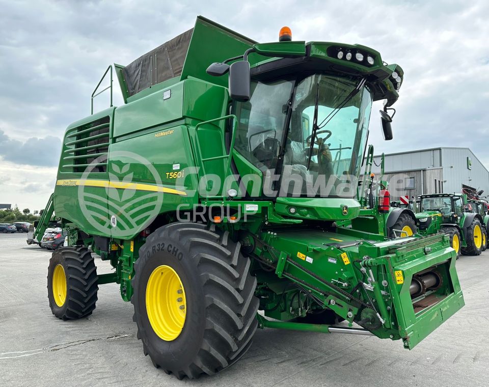 John Deere T560i